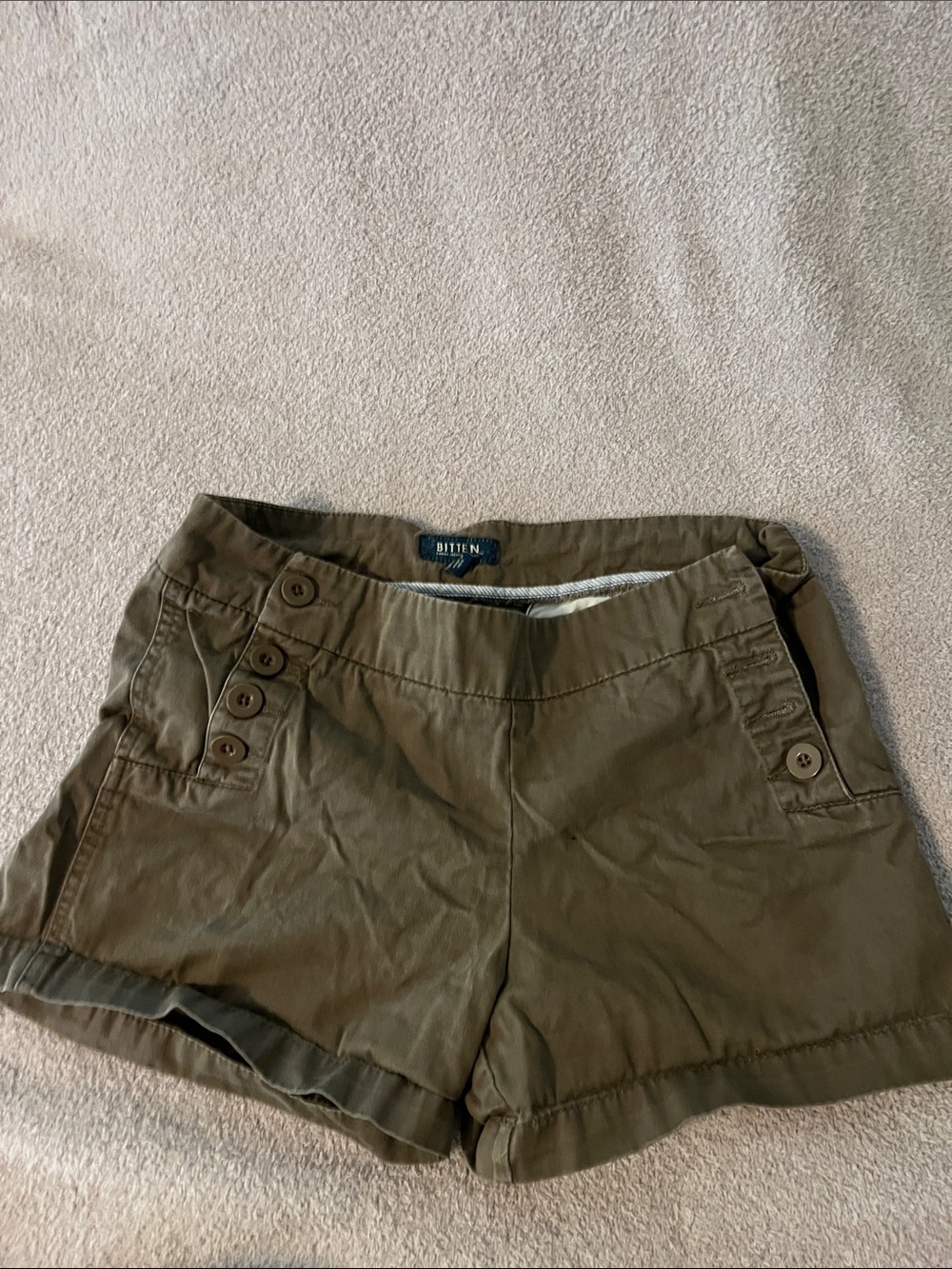 Bitten by Sarah Jessica Parker Brown Button-Accent Women’s Shorts
